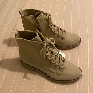 Universal thread boots